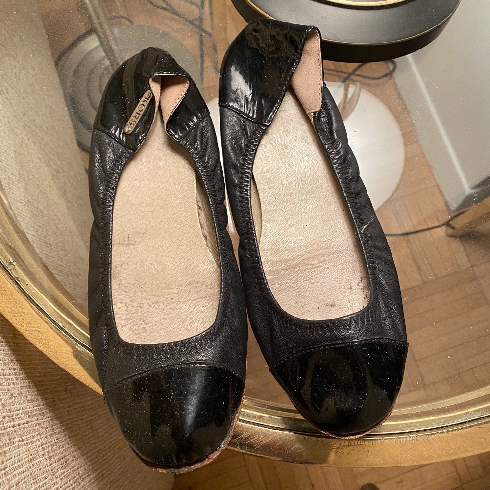 Michael Kors patent leather toe ballet flats